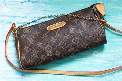 bolso falso louis vuitton